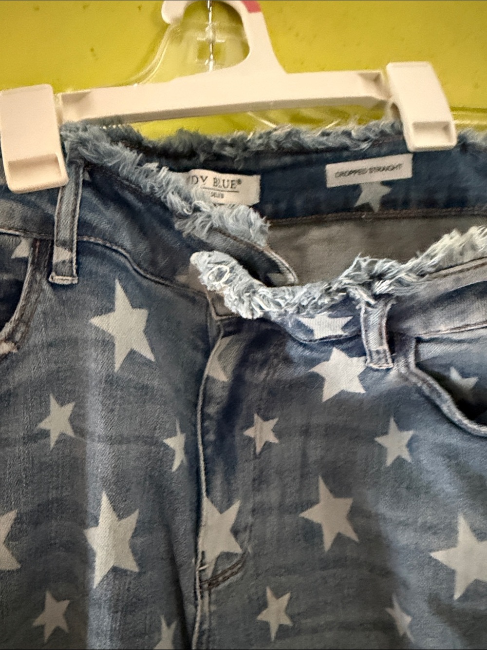 Judy Blue Light Blue Star Print Cropped Jeans - Picture 4 of 8